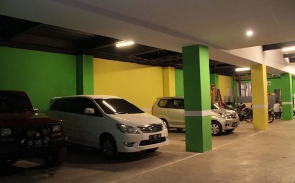 Parkir Area di Agung Hotel Makassar
