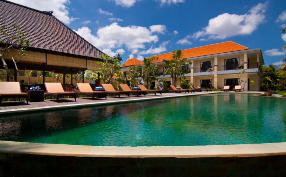 Swimming Pool di Agung Raka Resort & Villa
