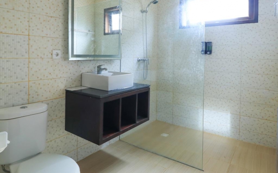 Bathroom di Akarsa Residence Sanur