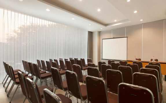 Meetingroom Hotel di Amaris Darmo