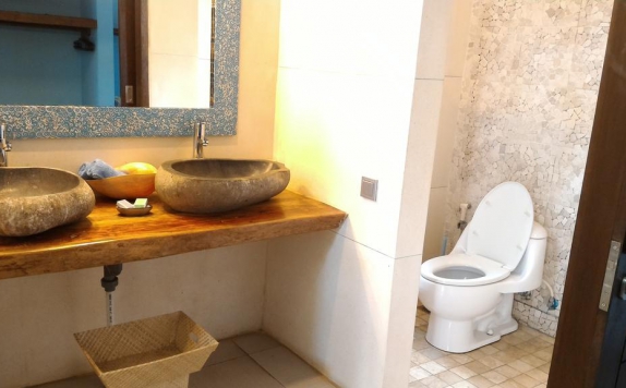 Bathroom di Amarta Beach Cottages