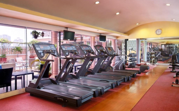 Gym di Ambhara Hotel