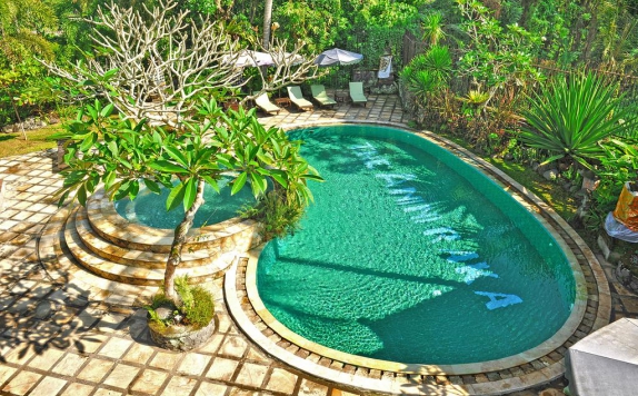 Swimming Pool di Aniniraka Resort & Spa