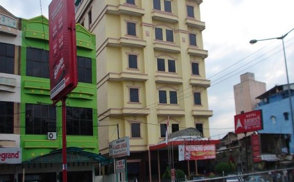 Building di Antares Medan