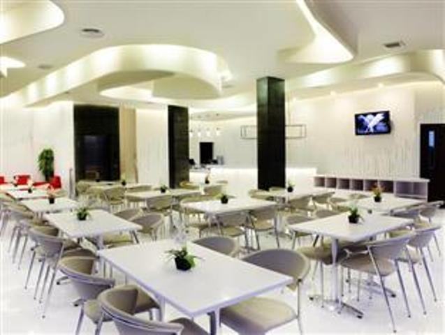 Kafe di Anugerah Express Hotel