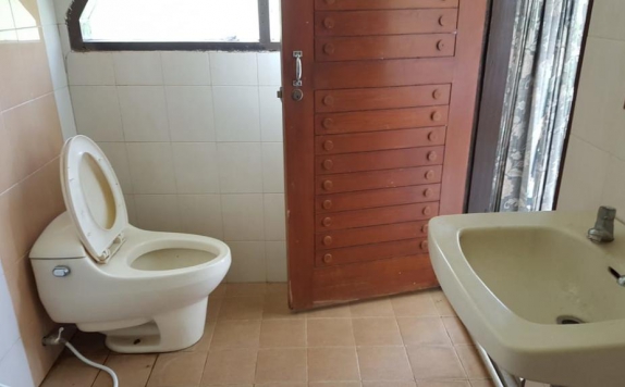 Bathroom di Argapuri Resort