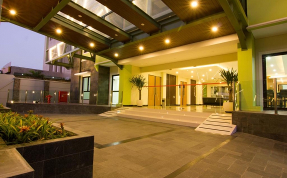 Front view di Arkeo Hotel Bandung