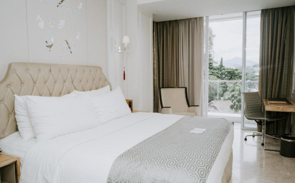 Art Deco Luxury Hotel and Residence