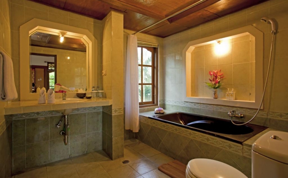 Bathroom di Artini 2 Cottages