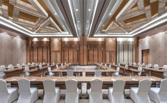 Meeting room di Artotel Suites Mangkuluhur