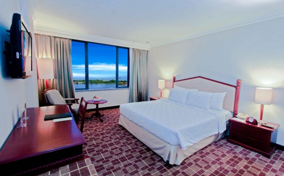 Tampilan Bedroom Hotel di Aryaduta Makassar