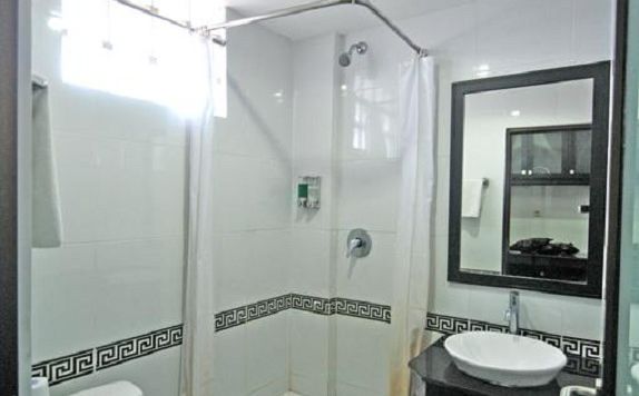 Bathroom di Arya Hotel and Spa