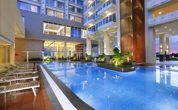 Swimming Pool di ASTON BATAM Hotel & Residences