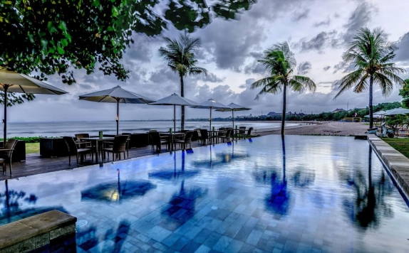 Swimming Pool di Bali Garden Beach Resort