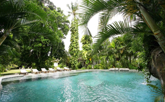 Swimming Pool di Bali Hidden Paradise Seminyak