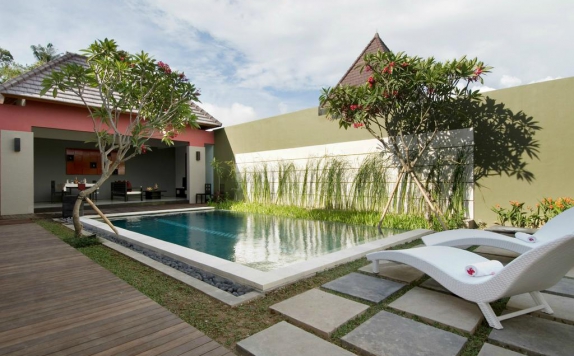Swimming Pool di Bali Swiss Villa