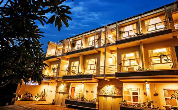 Front View di Bali True Living Apartment