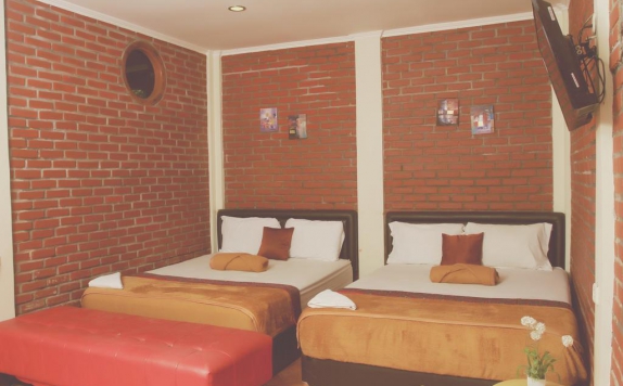 Guest room di Bantal Guling Villa Lembang