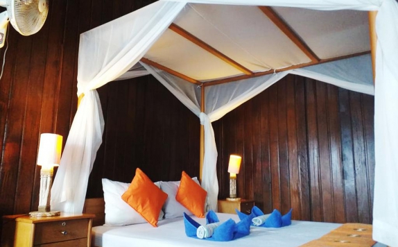 Tampilan Bedroom Hotel di Bastianos Lembeh Dive Resort