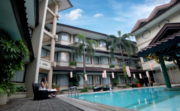 Swimming Pool di Bentani Hotel & Residence