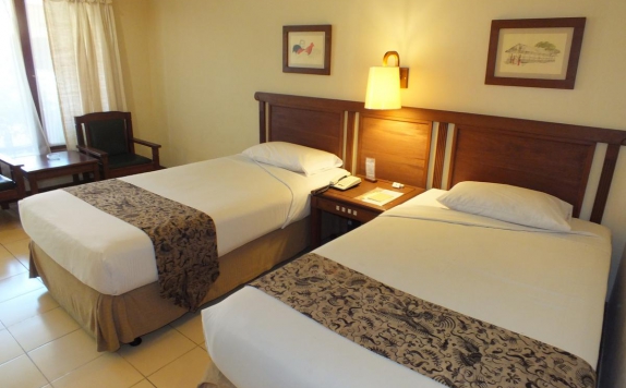 Guest room di Besakih Beach Resort