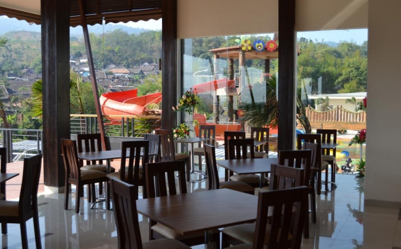Restaurant di BeSS Resort & Waterpark Hotel and Convention