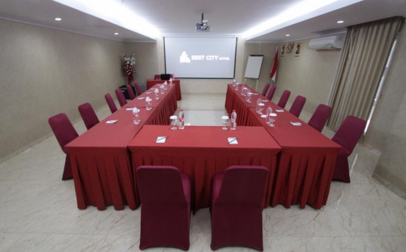 Meeting Room di Best City Hotel Yogyakarta