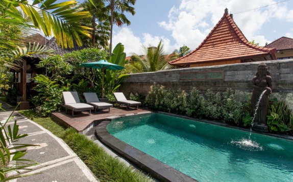 Outdoor Pool Hotel di Bisma Cottages Ubud