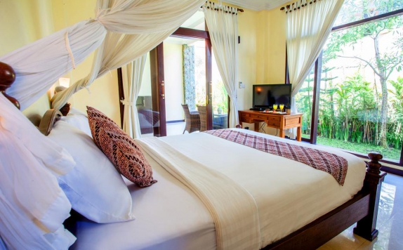 Tampilan Bedroom Hotel di Bisma Cottages Ubud