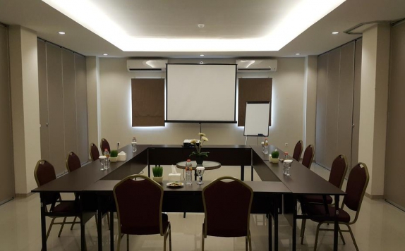 meeting room di Biz Ambon Hotel