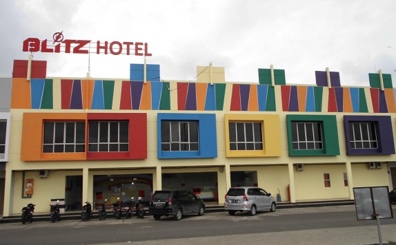 Eksterior di Blitz Hotel Batam