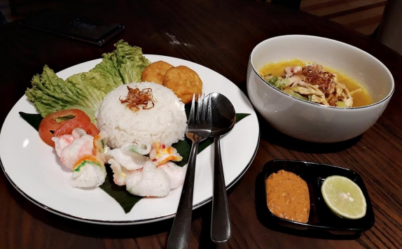 food and beverages di Bluebells Express Hotel Syariah Malang