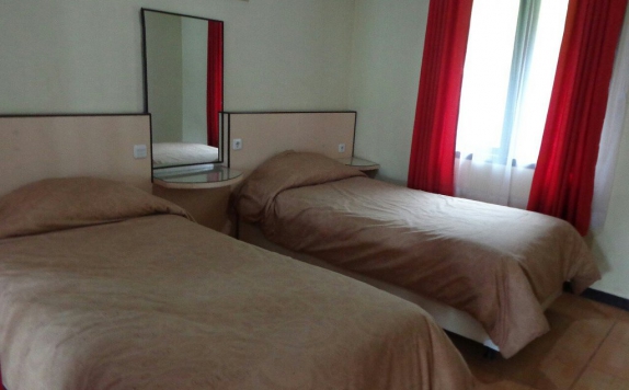 Guest room Twin Bed di Bromo Permai 1