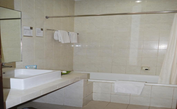 Bathroom di Bukit Indah Puncak