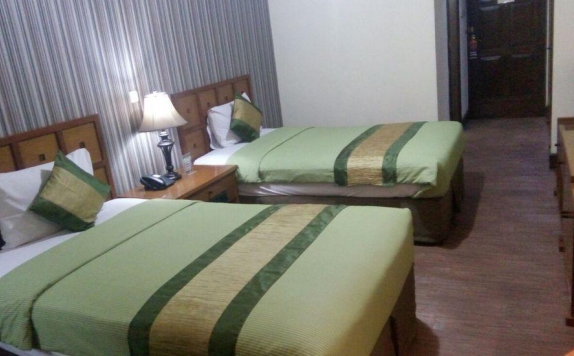 guest room twin bed di Bumi Sawunggaling