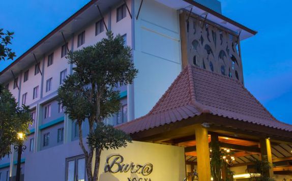  di Burza Hotel Yogyakarta