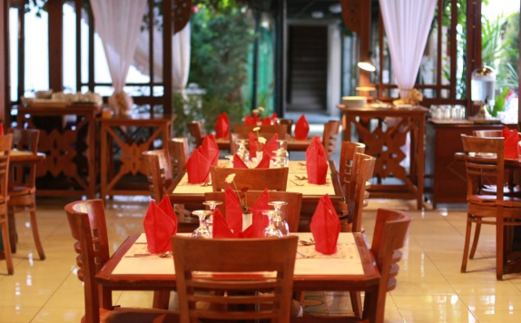 Restaurant di Cakra Kembang Hotel