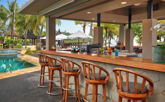 Cafe di Candi Beach Resort & Spa