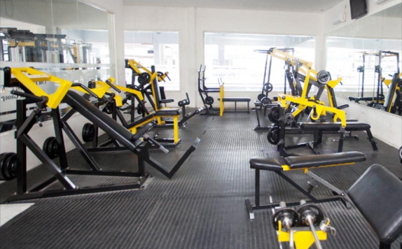 Gym center di Cempaka Hill Hotel Jember Managed by Dafam