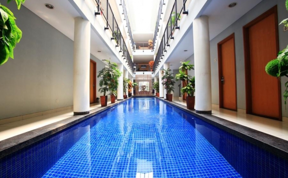 Swimming Pool di Cilandak Mansion
