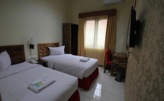 guest room twin bed di Ciptaningati Culture Hotel