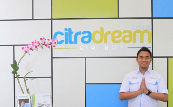 receptionist di Citradream Cirebon