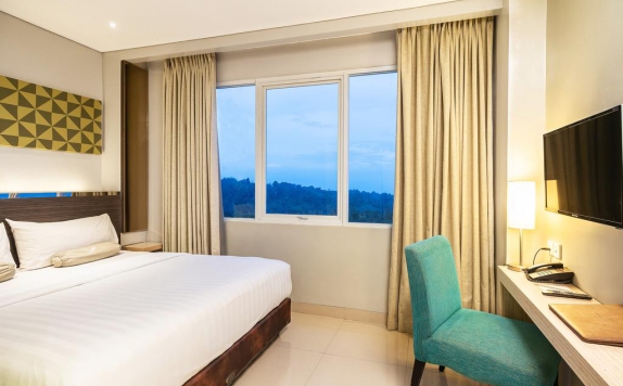 Tampilan Bedroom Hotel di Clove Garden Hotel Bandung