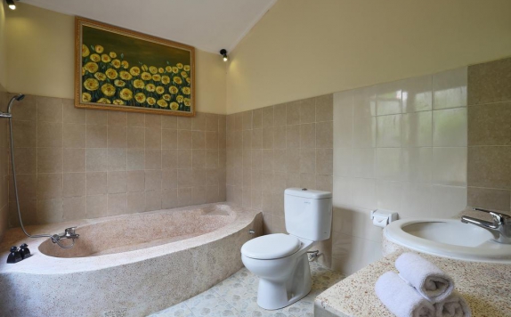 Bathroom di Cocoa Ubud Private Villa