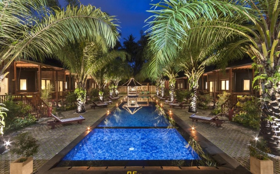 Swimming Pool di Coconut Boutique Resort Lombok