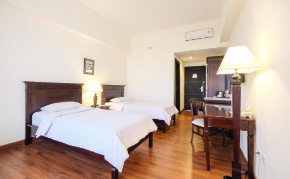 Guest room di Colonial Hotel Makassar