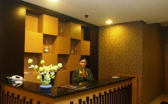 receptionist di Comfort Hotel Dumai