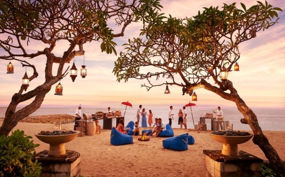 Beach di Conrad Bali Suites and Villas