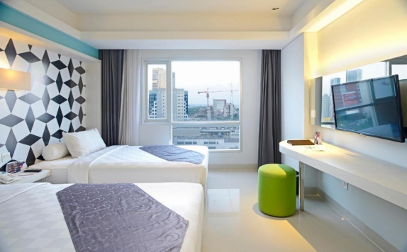 Guest room di Crown Prince Hotel Surabaya City Center