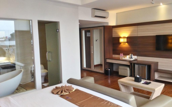 Tampilan Bedroom Hotel di Crystal Lotus Hotel Yogyakarta